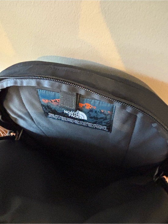 The North Face Black Wonen’s Backpack - Durable Everyday Pack main image 6
